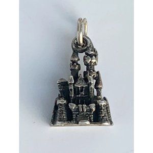 ESTATE STERLING SILVER ANTIQUE RARE DISNEY CASTLE DISNEYLAND CHARM 3/4” X 1/2”